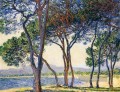 Bäume von der Küste bei Antibes Claude Monet Landschaft Strom